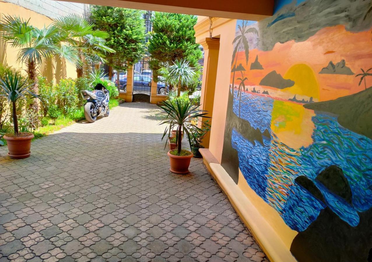 Batumi Sun Hostel Εξωτερικό φωτογραφία