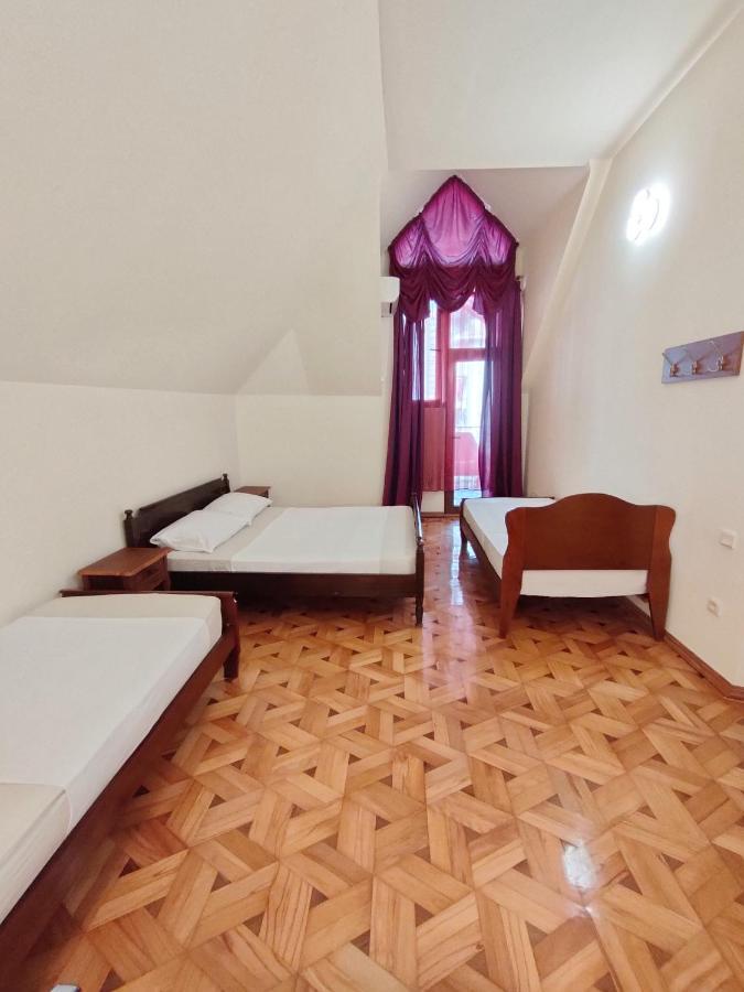 Batumi Sun Hostel Εξωτερικό φωτογραφία