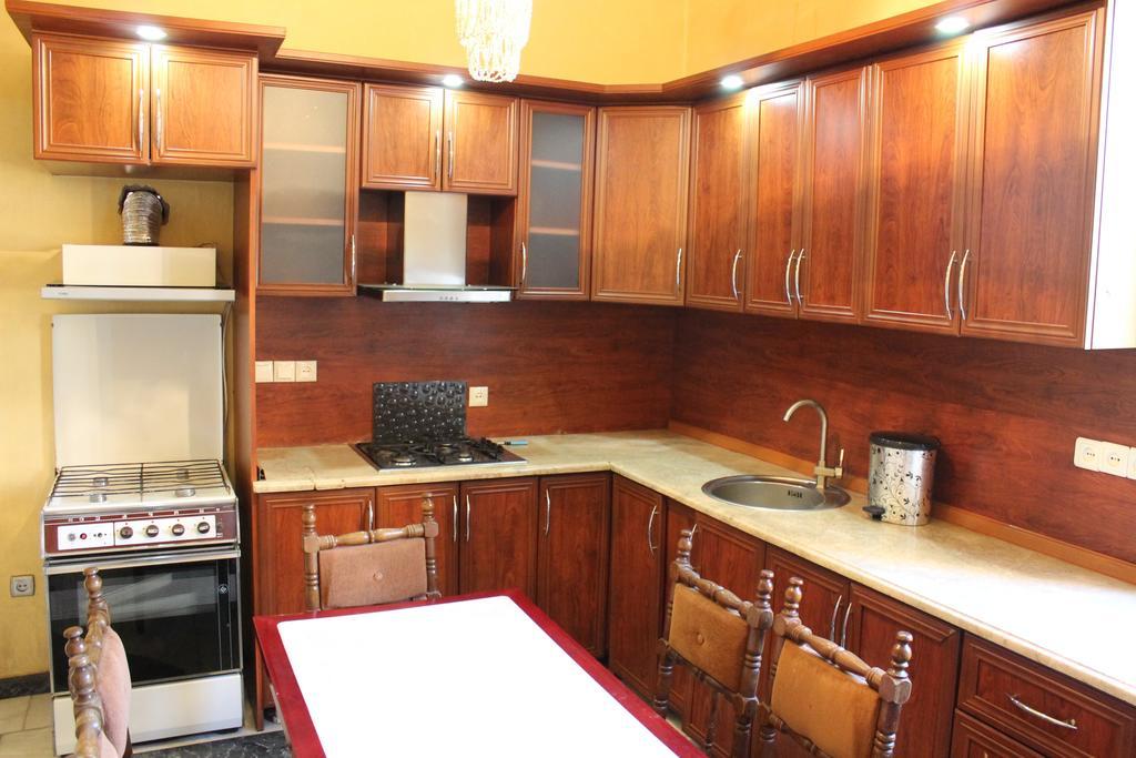 Batumi Sun Hostel Εξωτερικό φωτογραφία