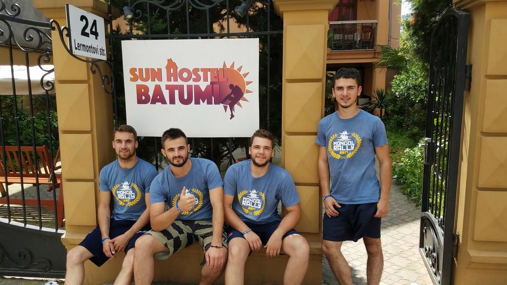 Batumi Sun Hostel Εξωτερικό φωτογραφία